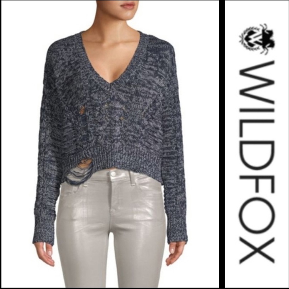 ❤️NWT WildFox Distressed Sweater Size-Small❤️